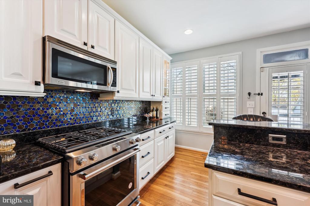 521 Kent Oaks Way