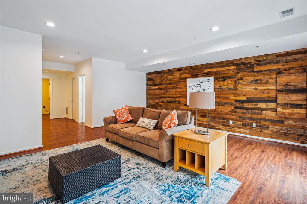 311 Inspiration Ln