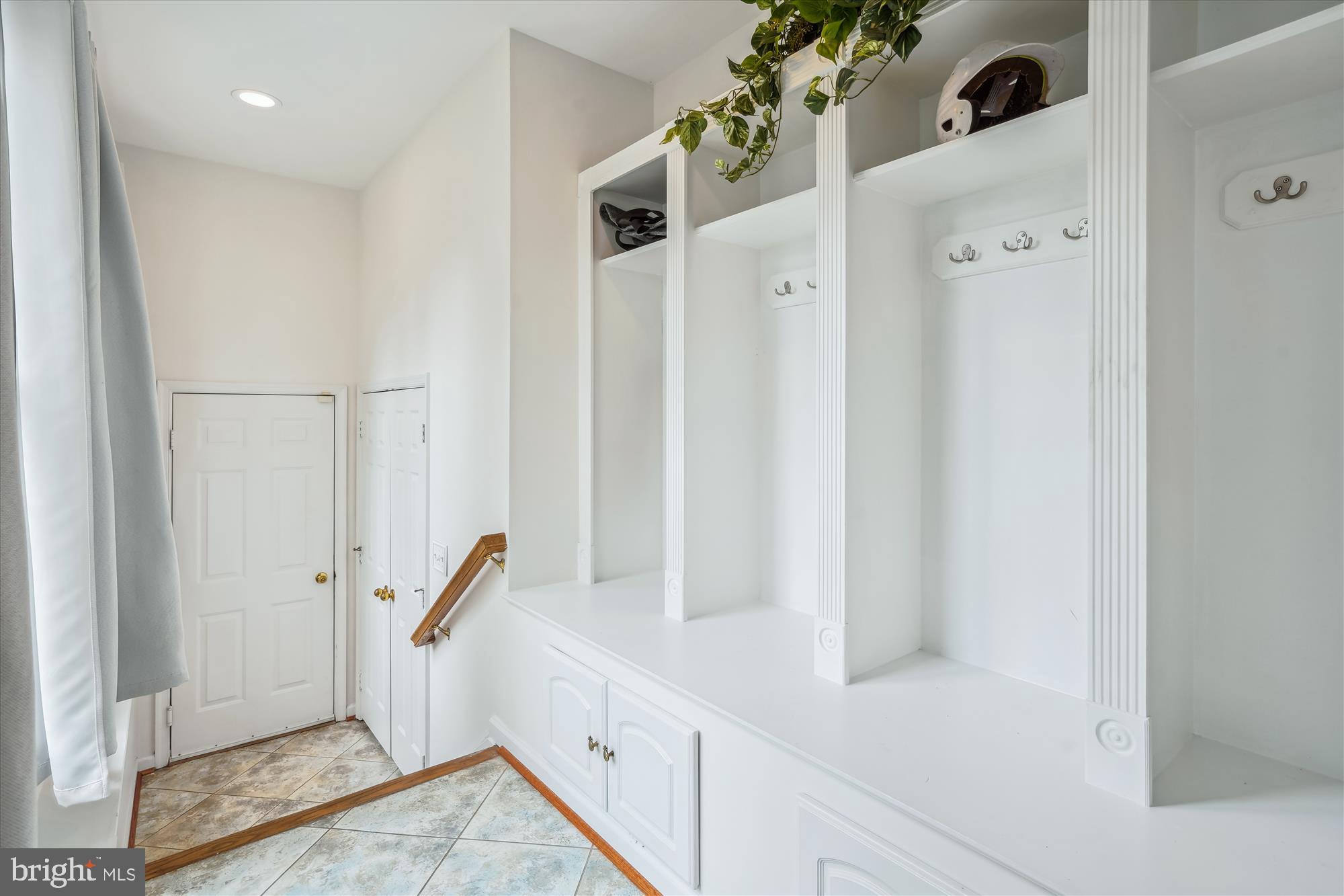 311 Inspiration Ln