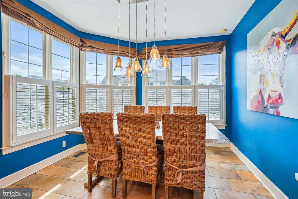311 Inspiration Ln