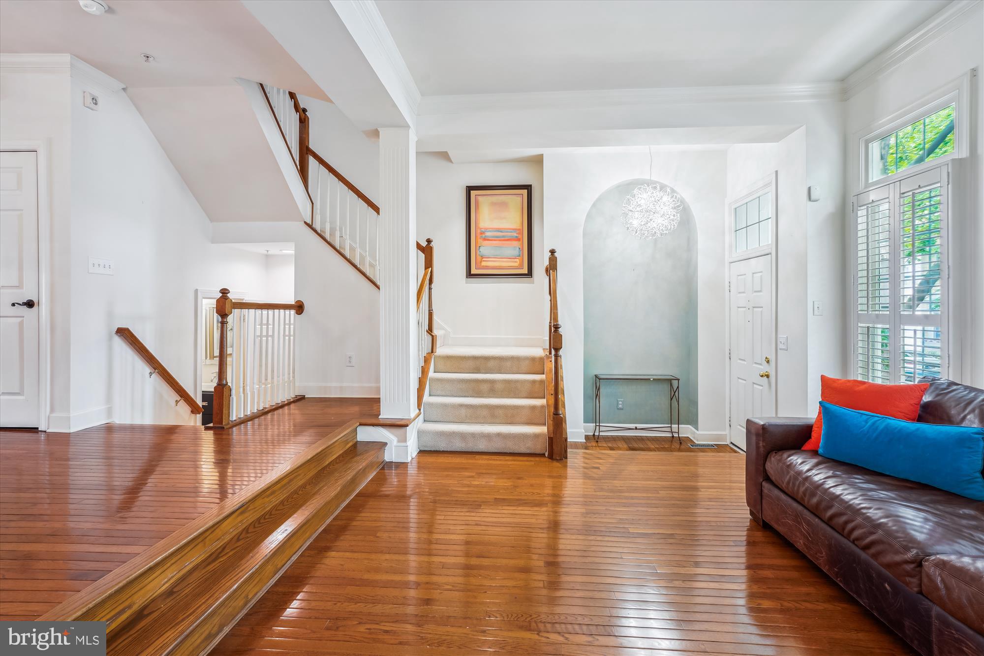 311 Inspiration Ln