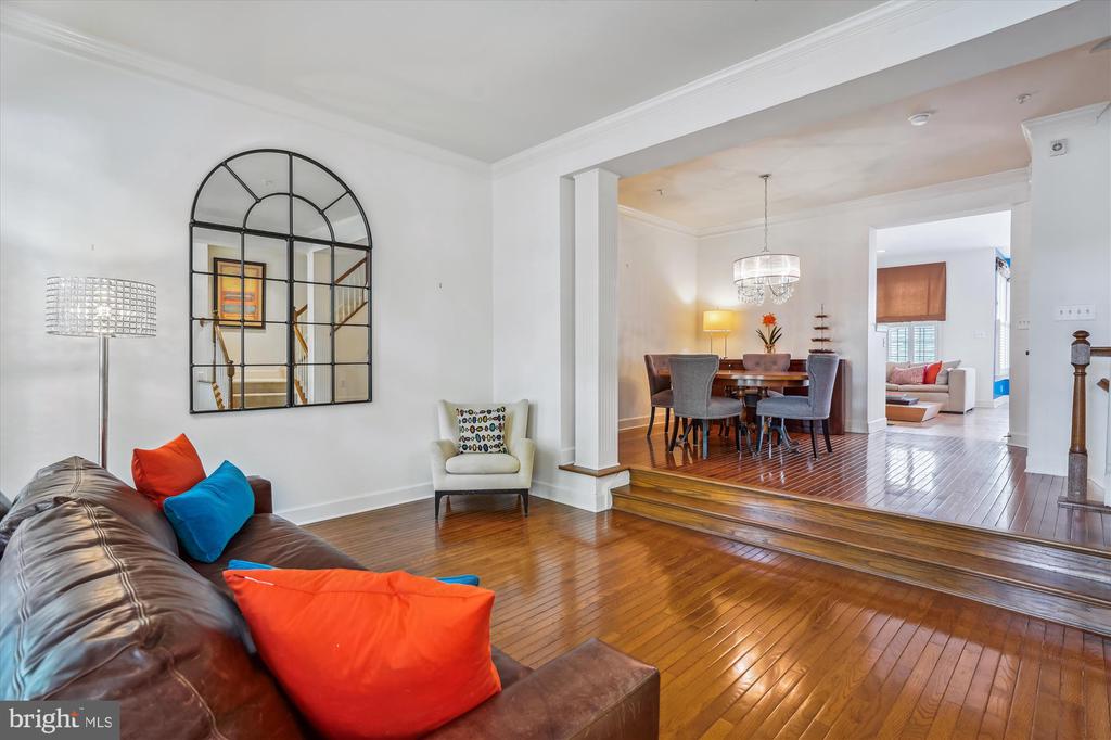 311 Inspiration Ln