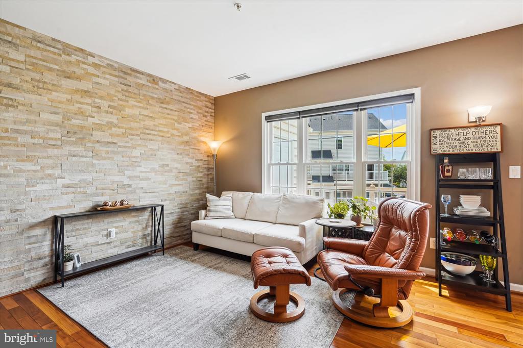 623-B Main St #623-B