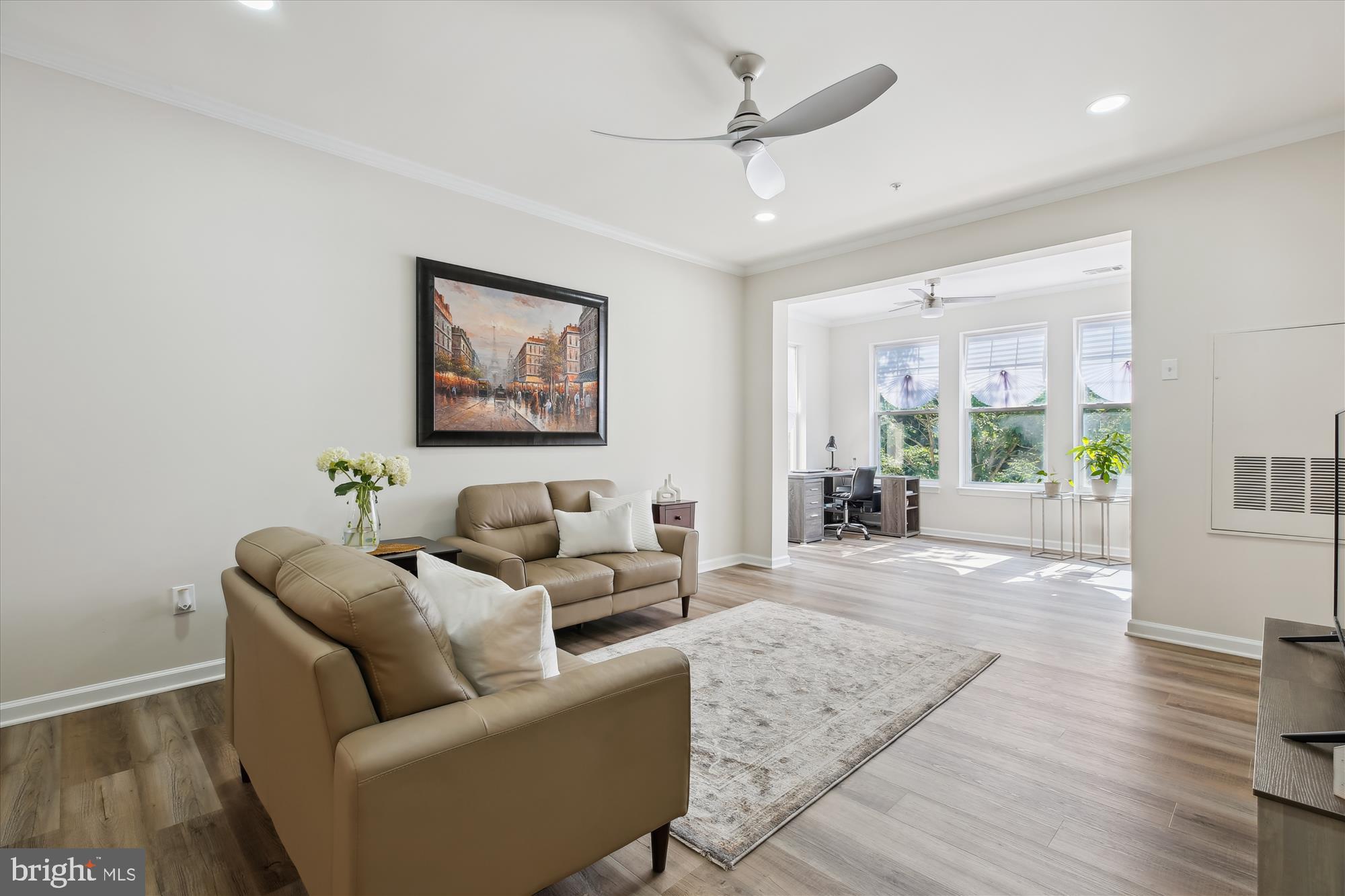 301 High Gables Dr #305