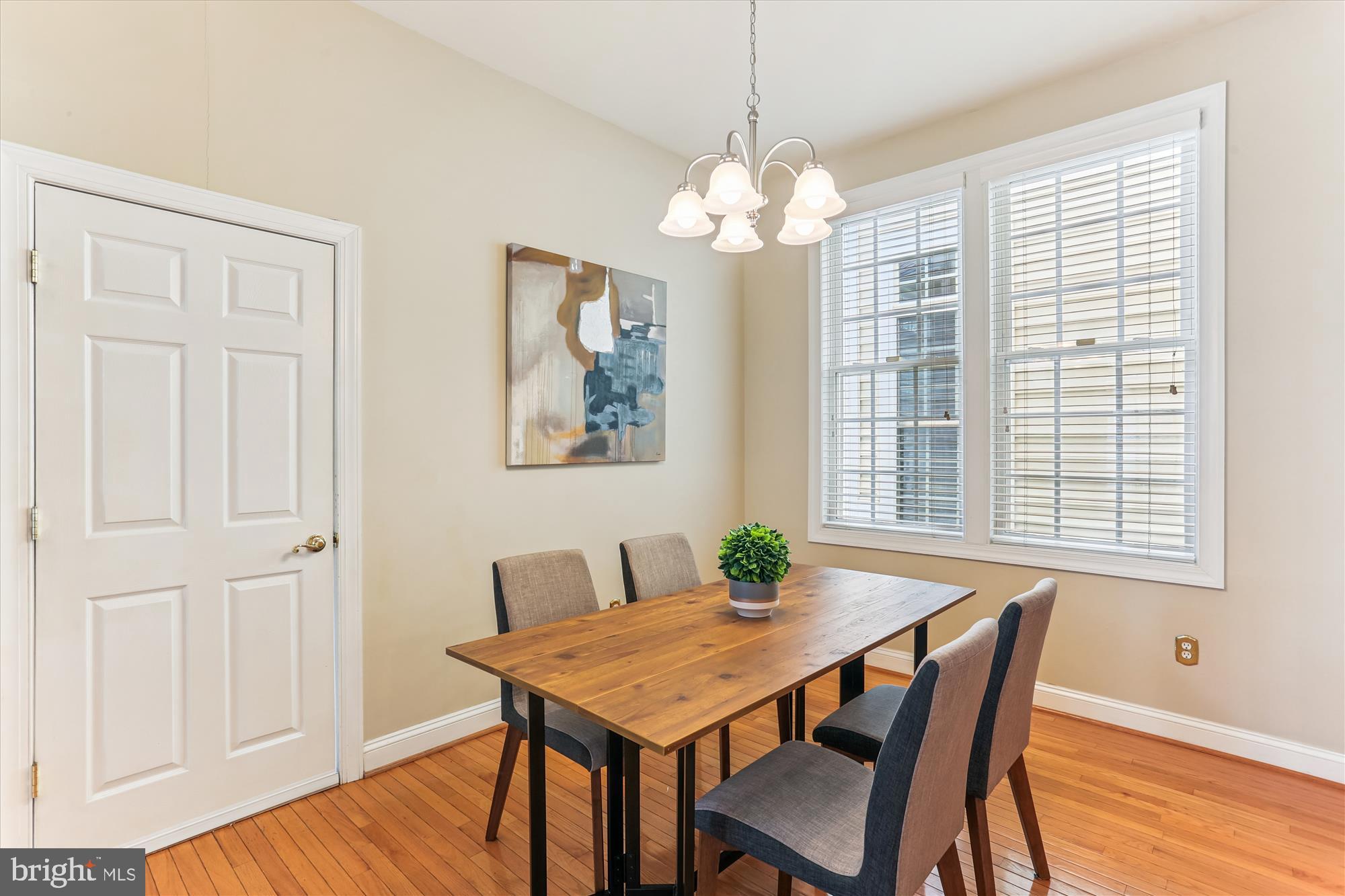 713 Bright Meadow Dr