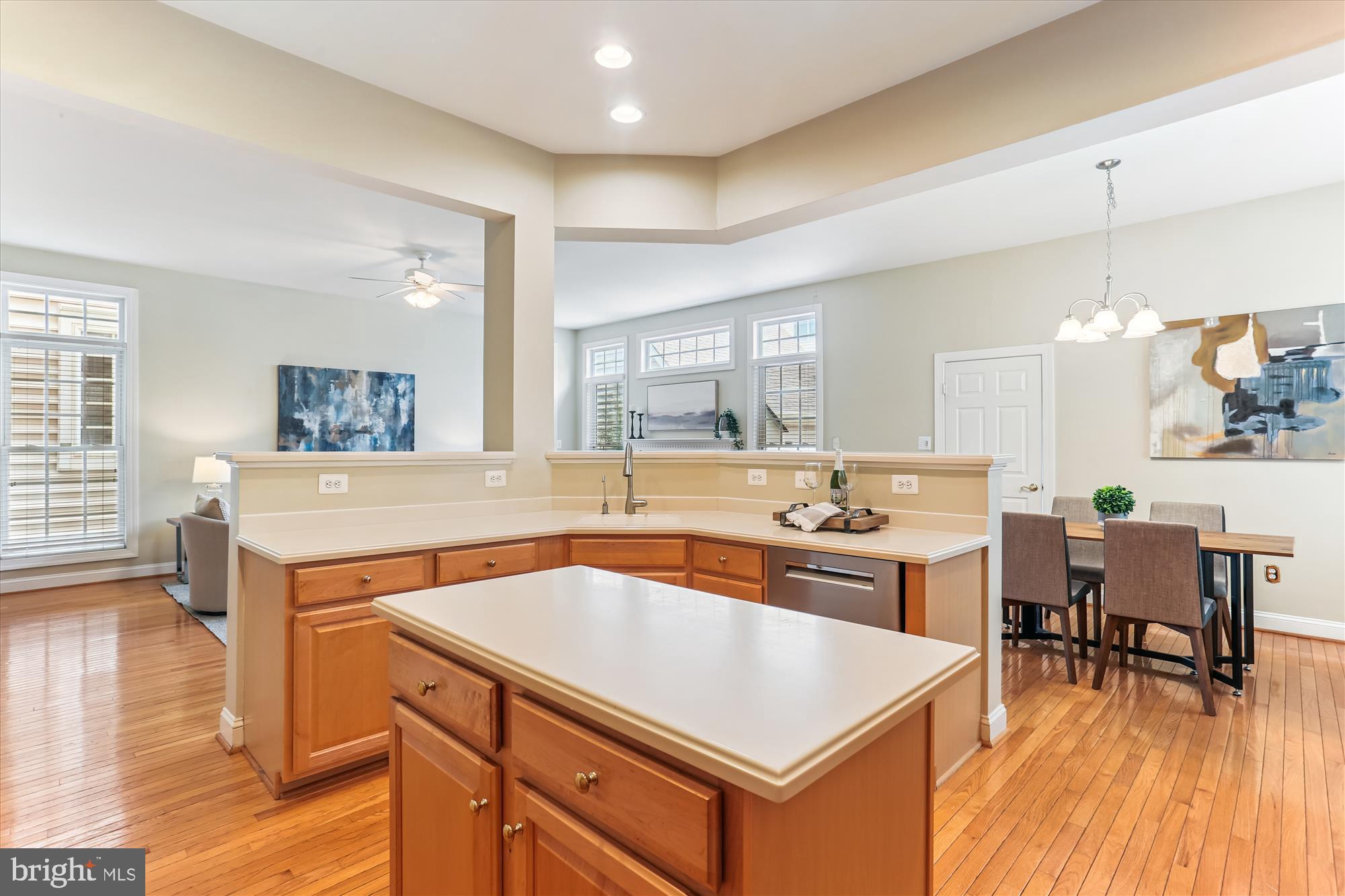 713 Bright Meadow Dr