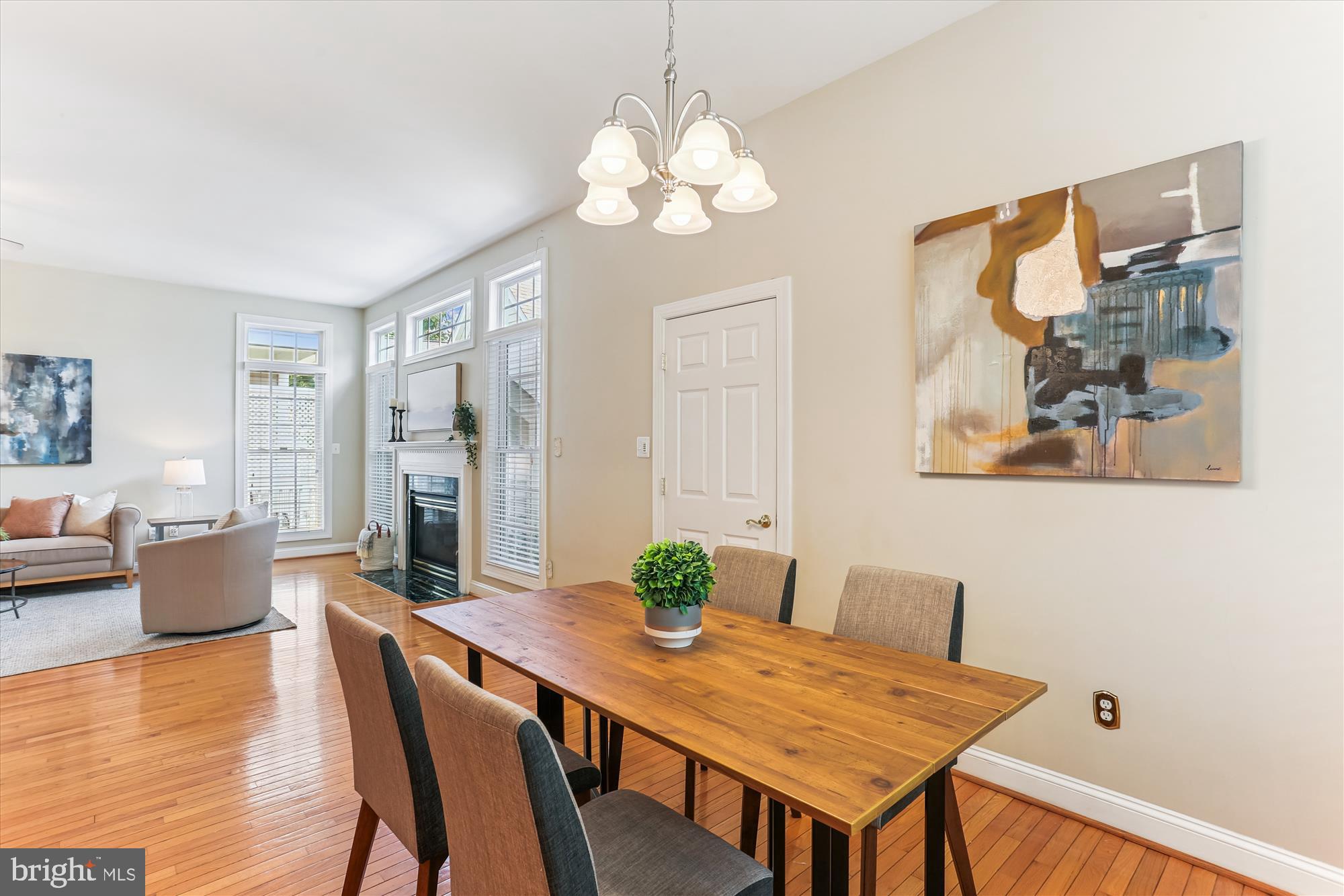 713 Bright Meadow Dr