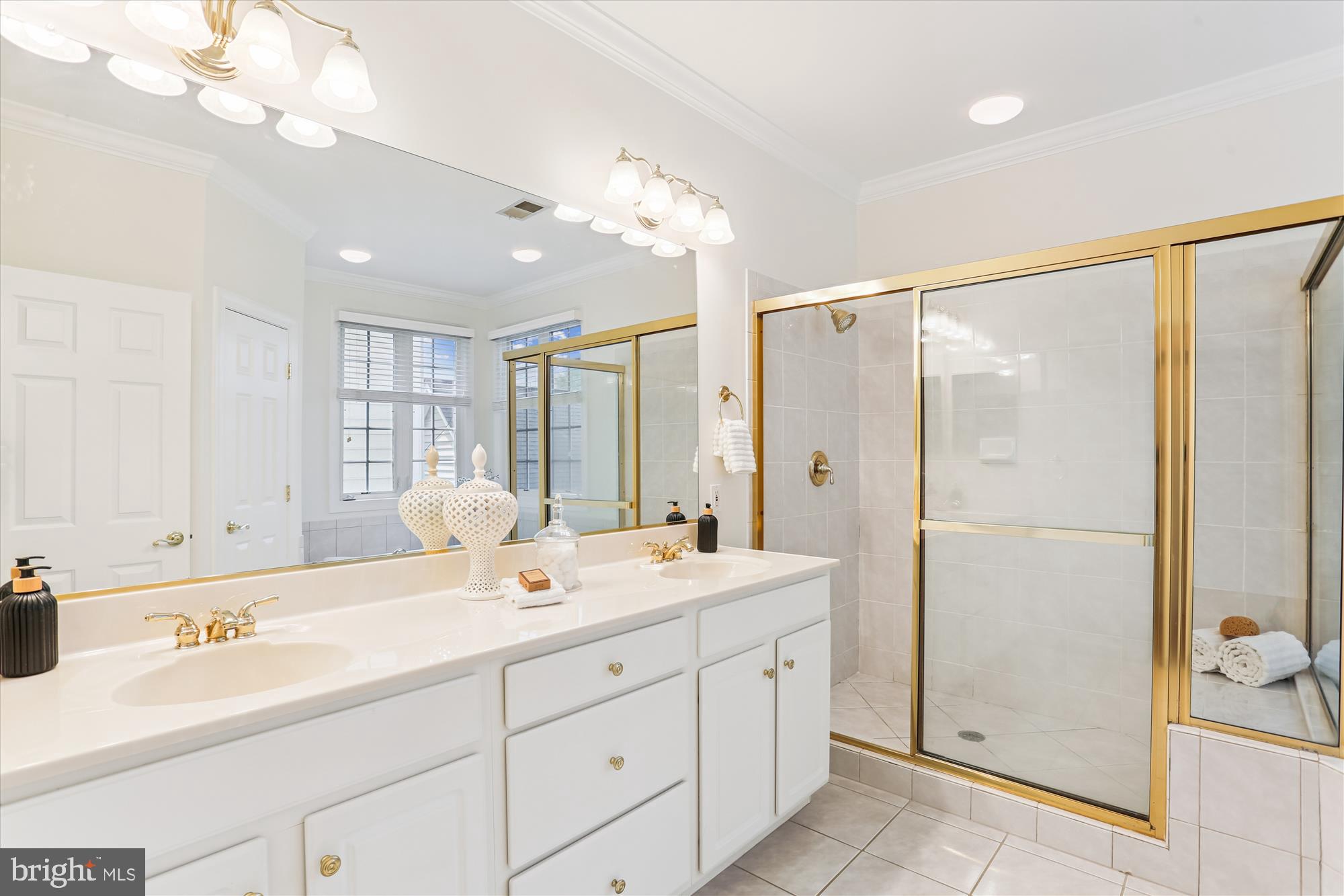 713 Bright Meadow Dr