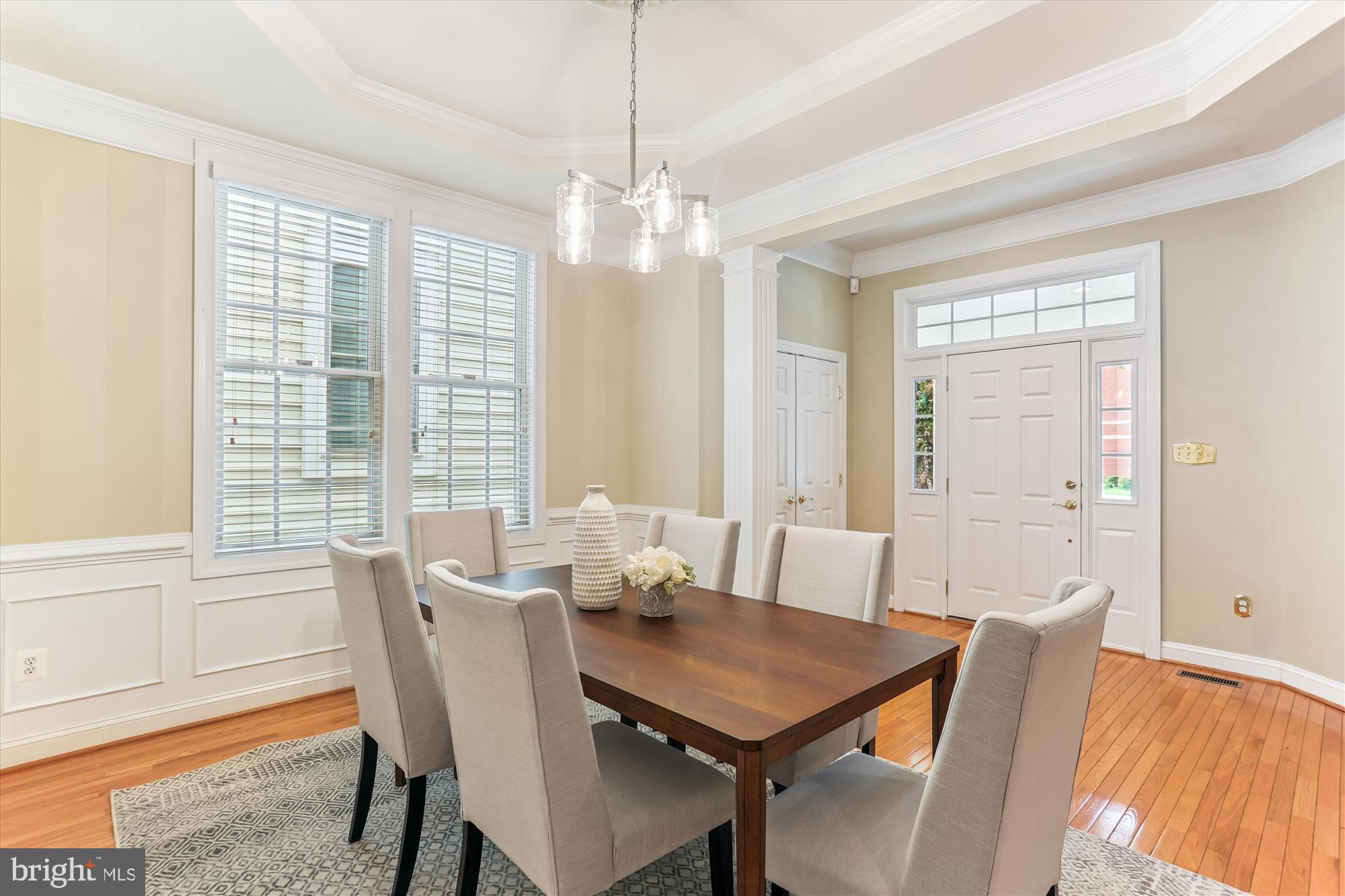 713 Bright Meadow Dr