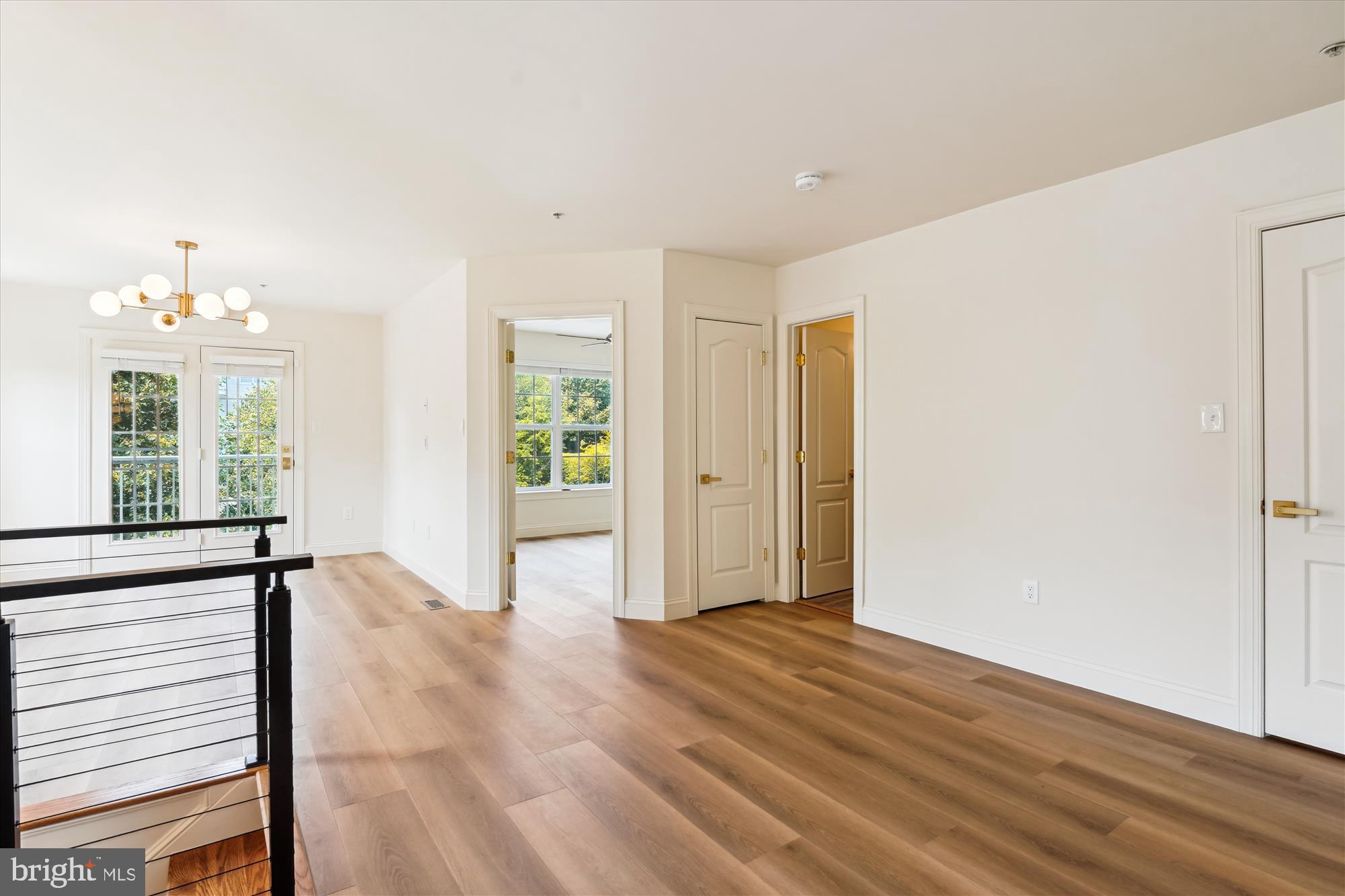 604 Highland Ridge Ave #100