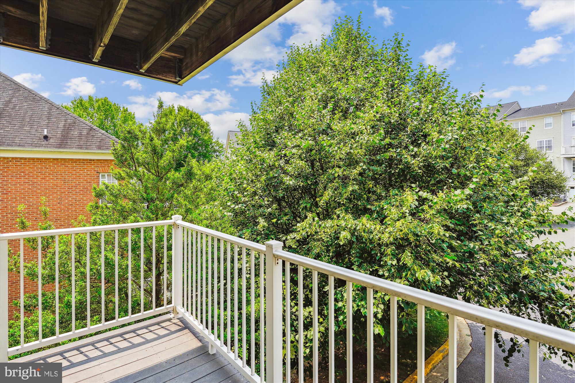 604 Highland Ridge Ave #100