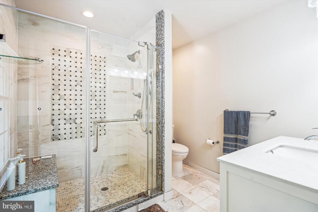 307 Winter Walk Dr