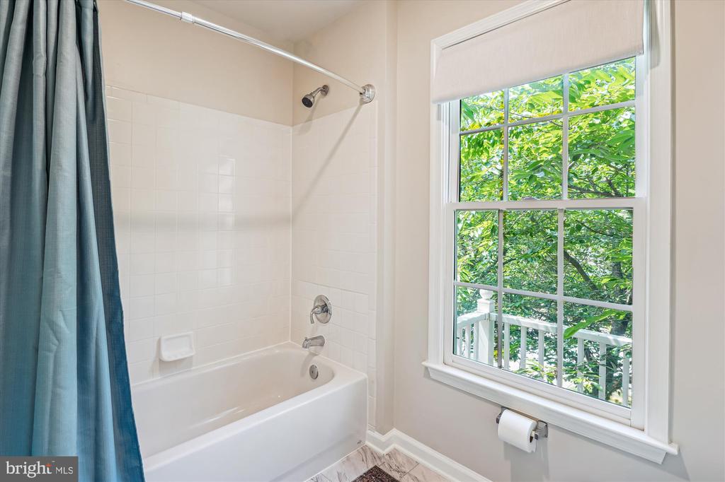 307 Winter Walk Dr