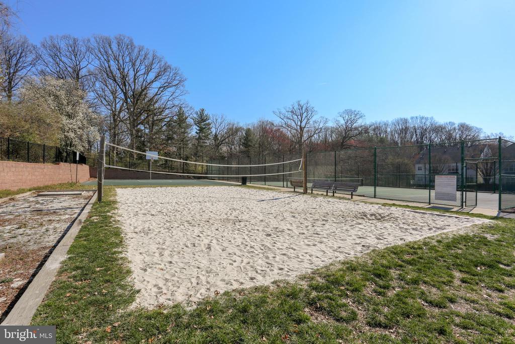 307 Winter Walk Dr