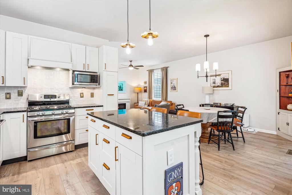 307 Winter Walk Dr