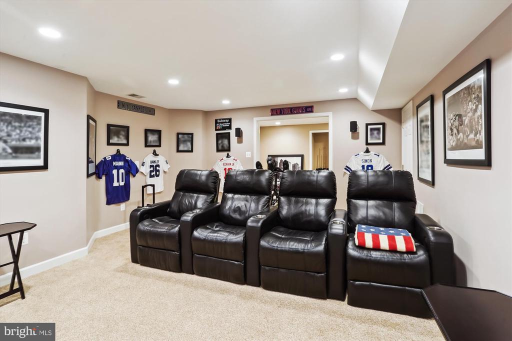 612 Kent Oaks Way