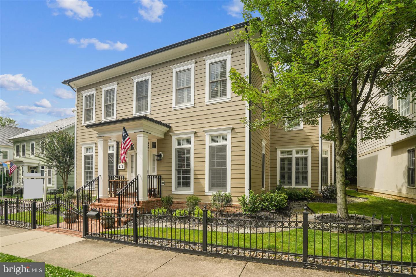 114 Lake St