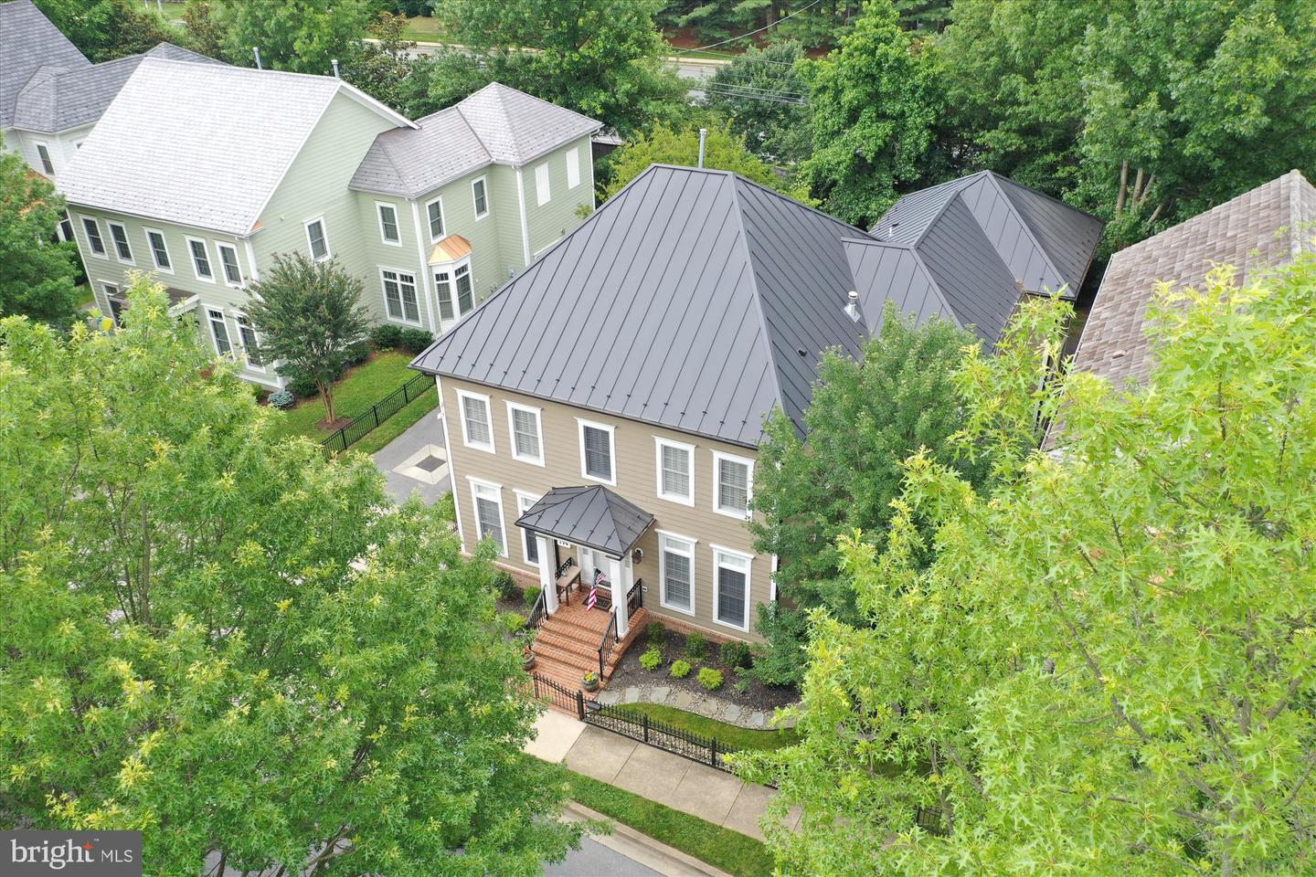 114 Lake St