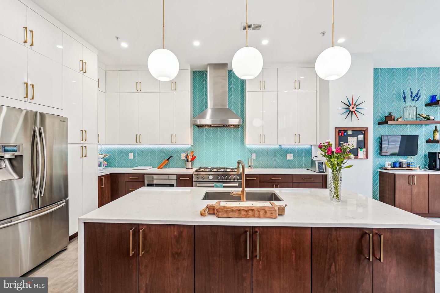 1111 Pleasant Dr
