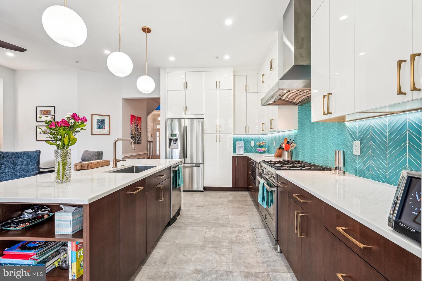 1111 Pleasant Dr