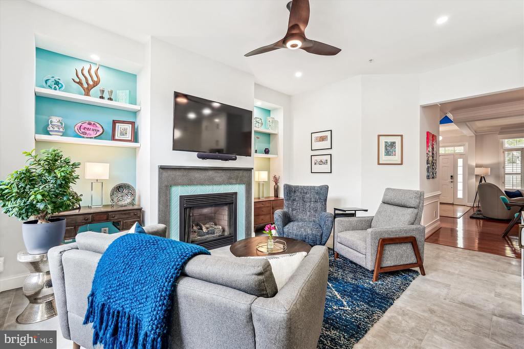 1111 Pleasant Dr