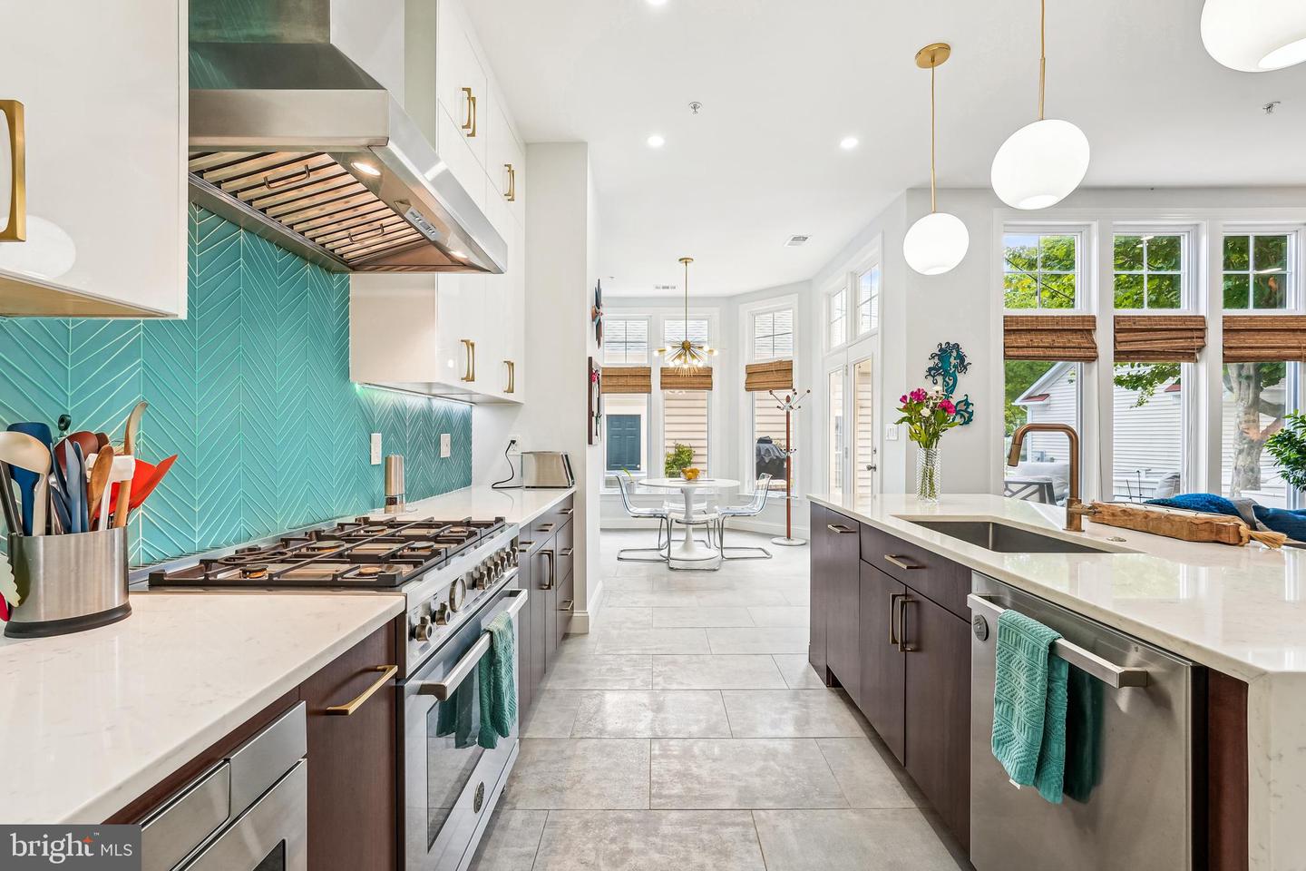 1111 Pleasant Dr