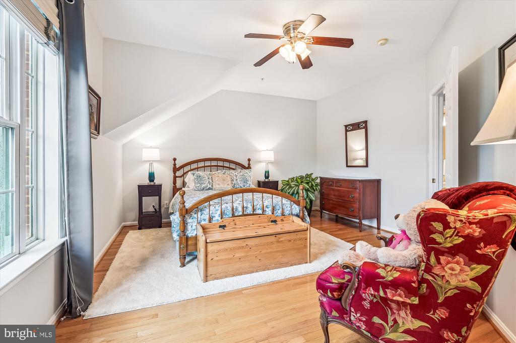 1111 Pleasant Dr
