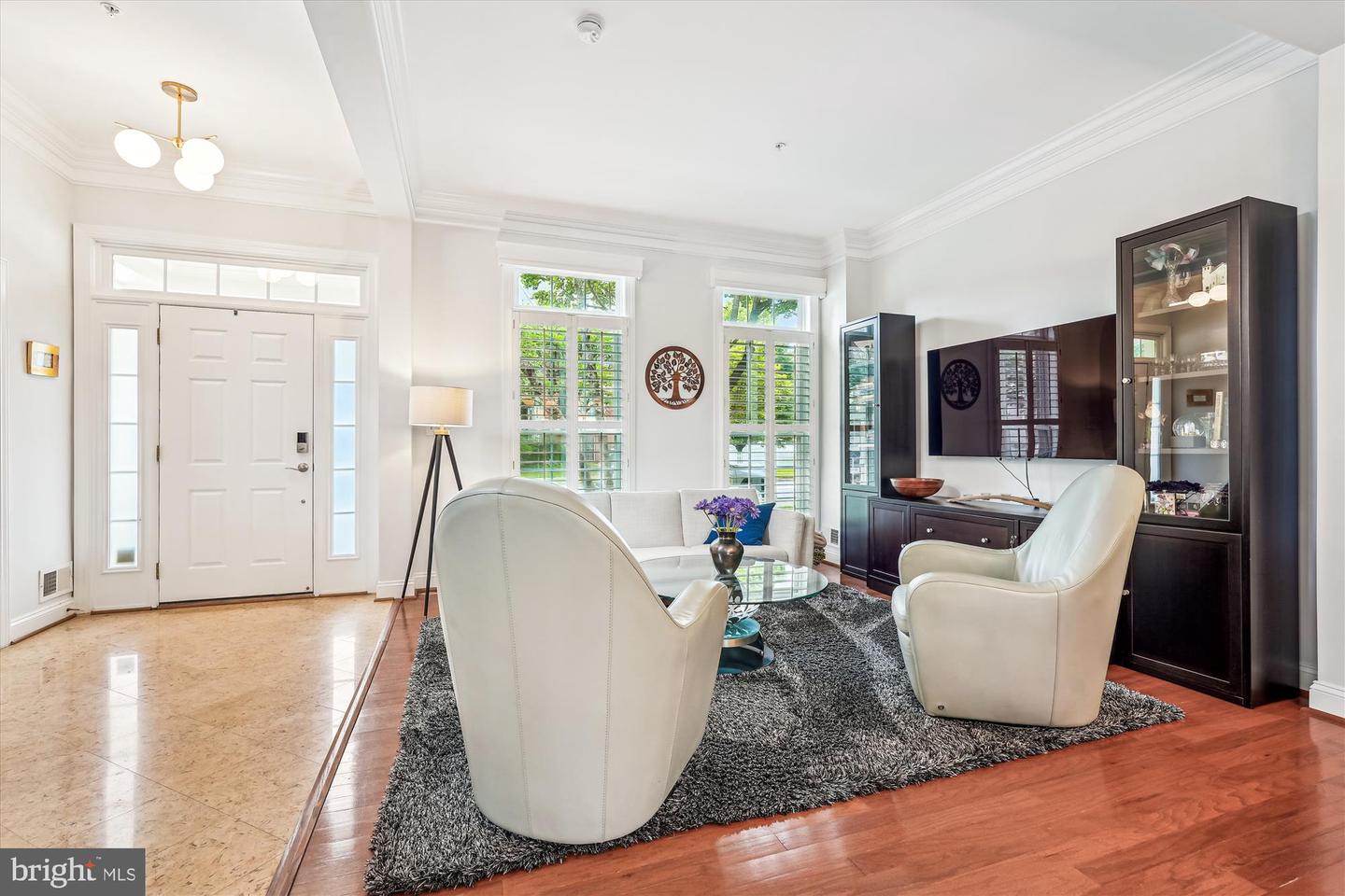 1111 Pleasant Dr