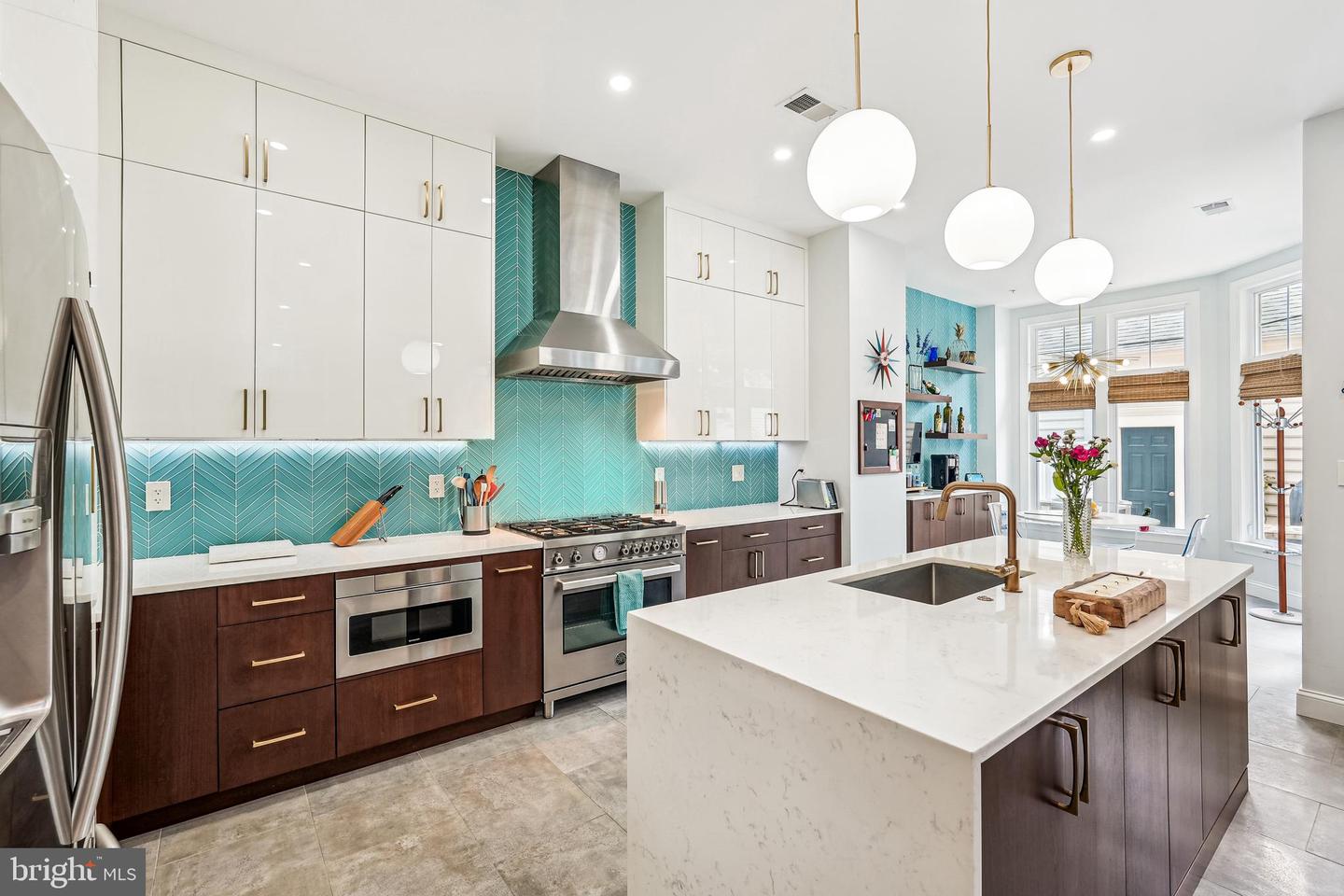 1111 Pleasant Dr