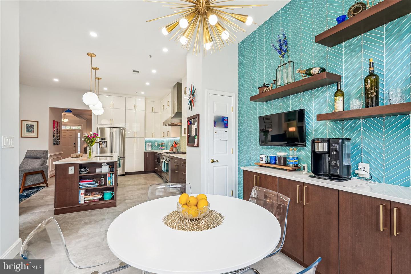 1111 Pleasant Dr
