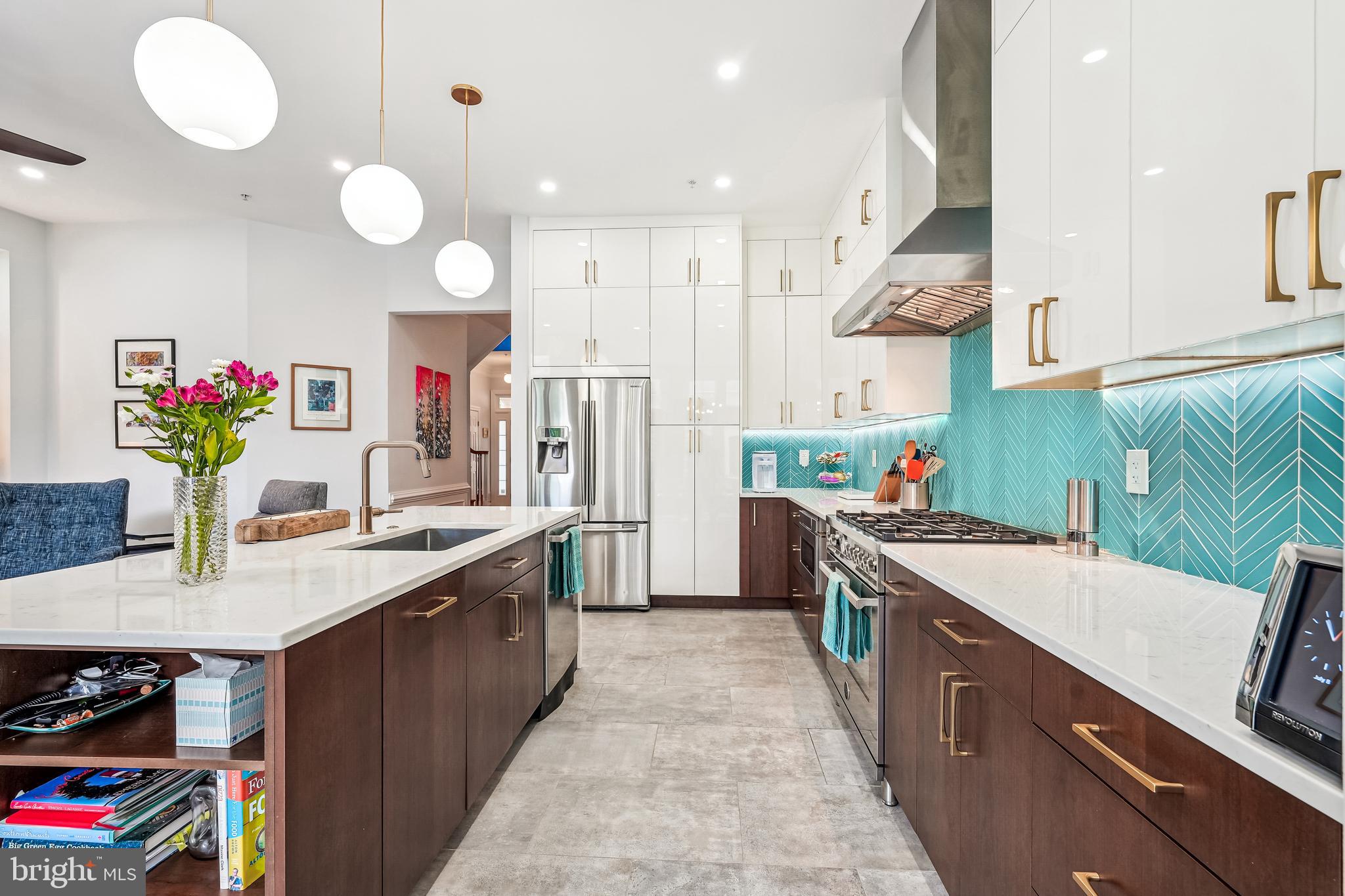 1111 Pleasant Dr