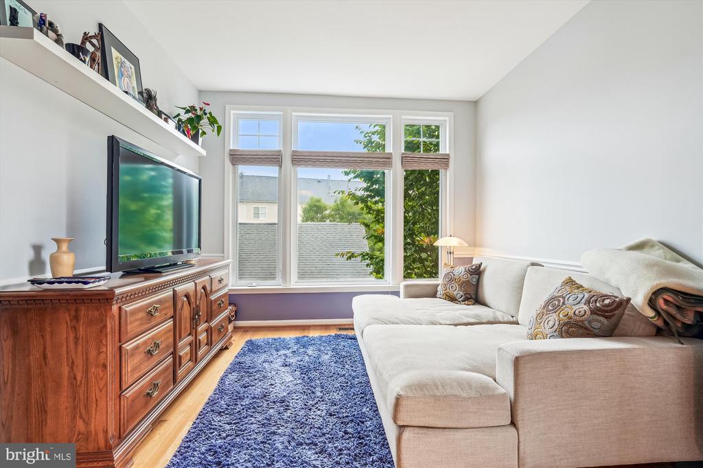 1111 Pleasant Dr
