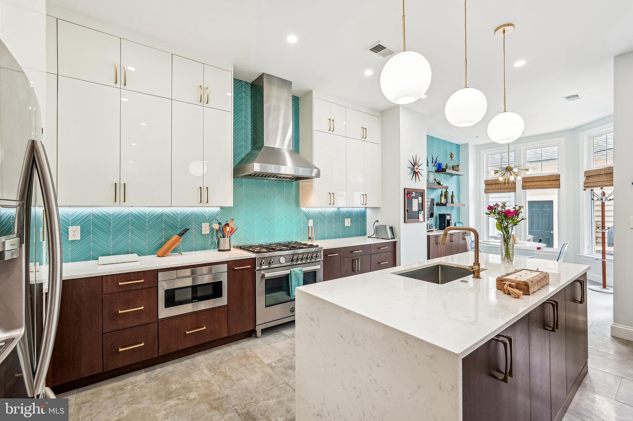 1111 Pleasant Dr