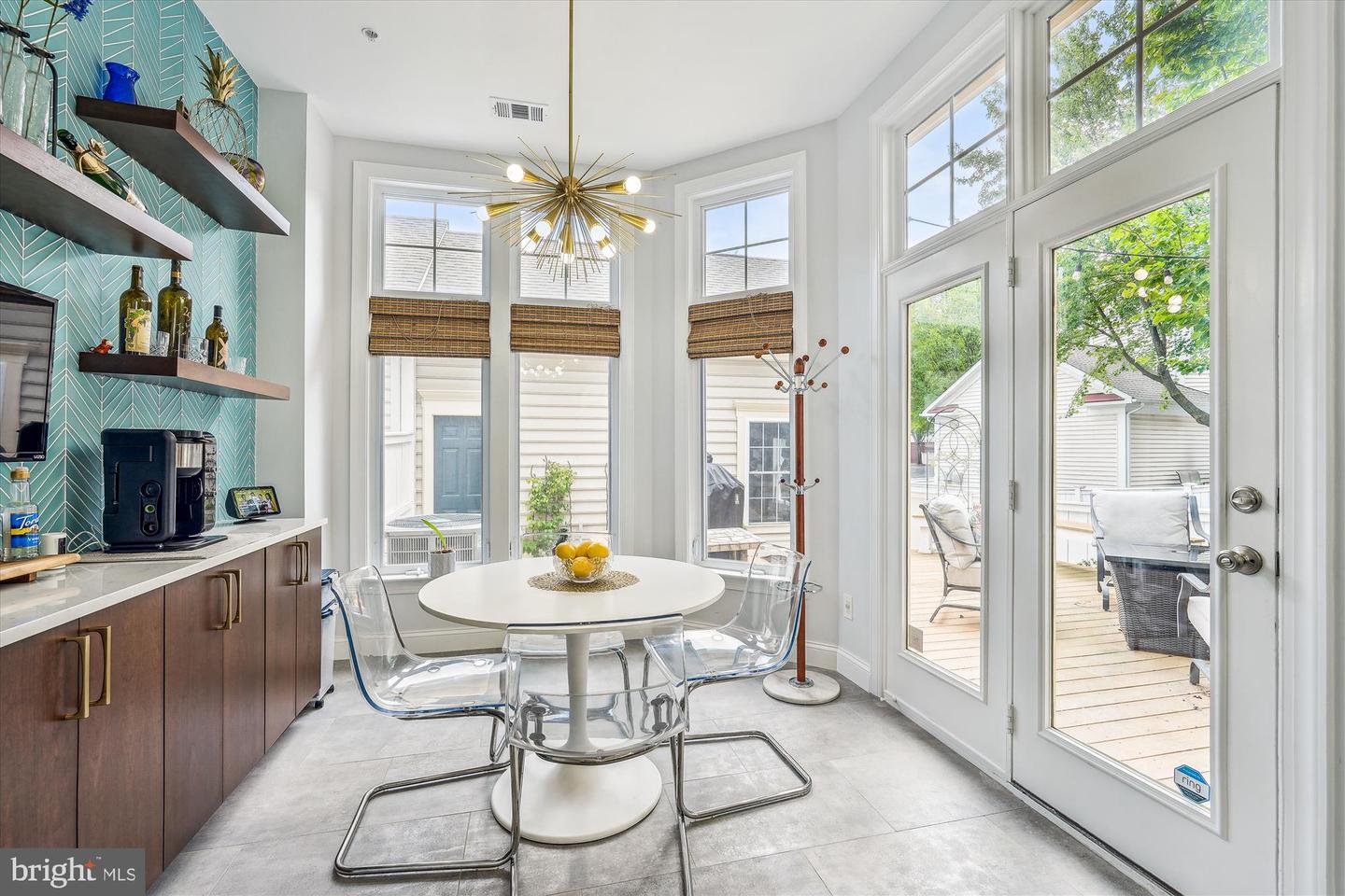 1111 Pleasant Dr