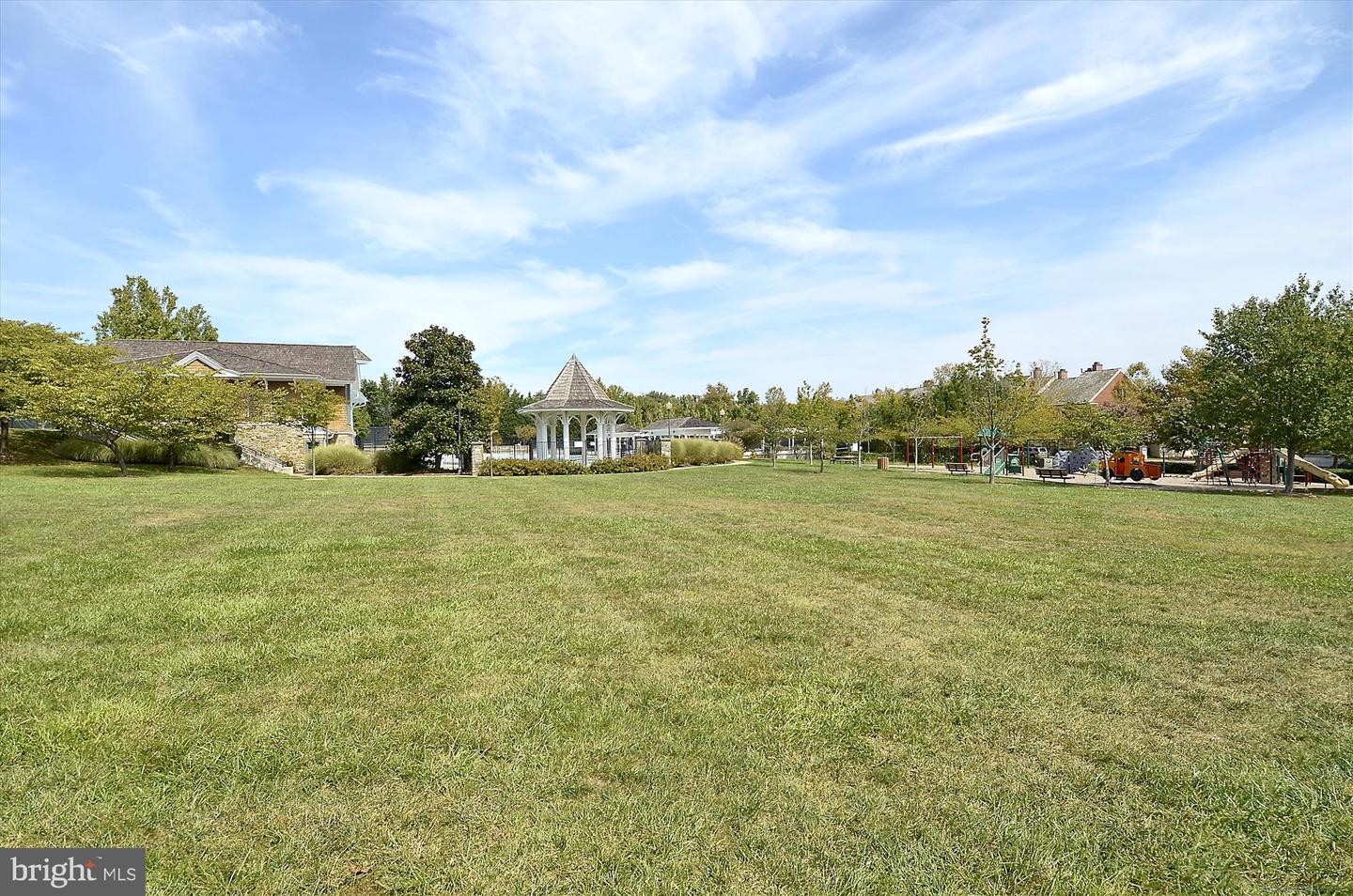 120 Ridgepoint Pl