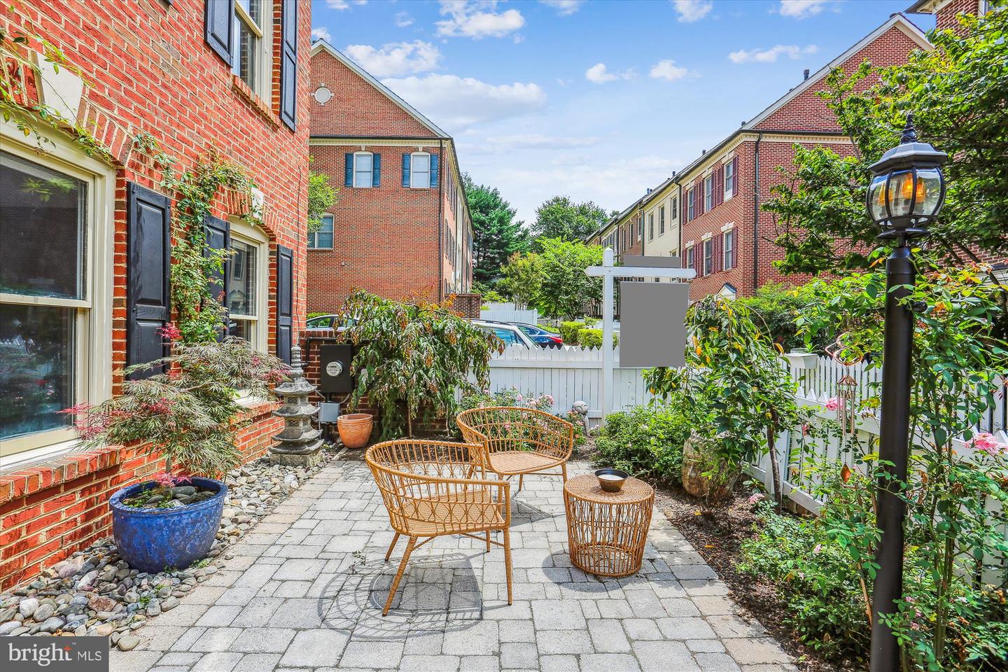 120 Ridgepoint Pl