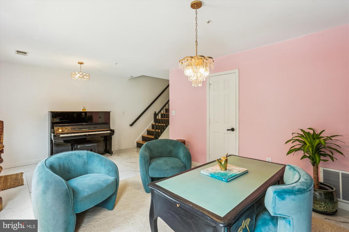 120 Ridgepoint Pl