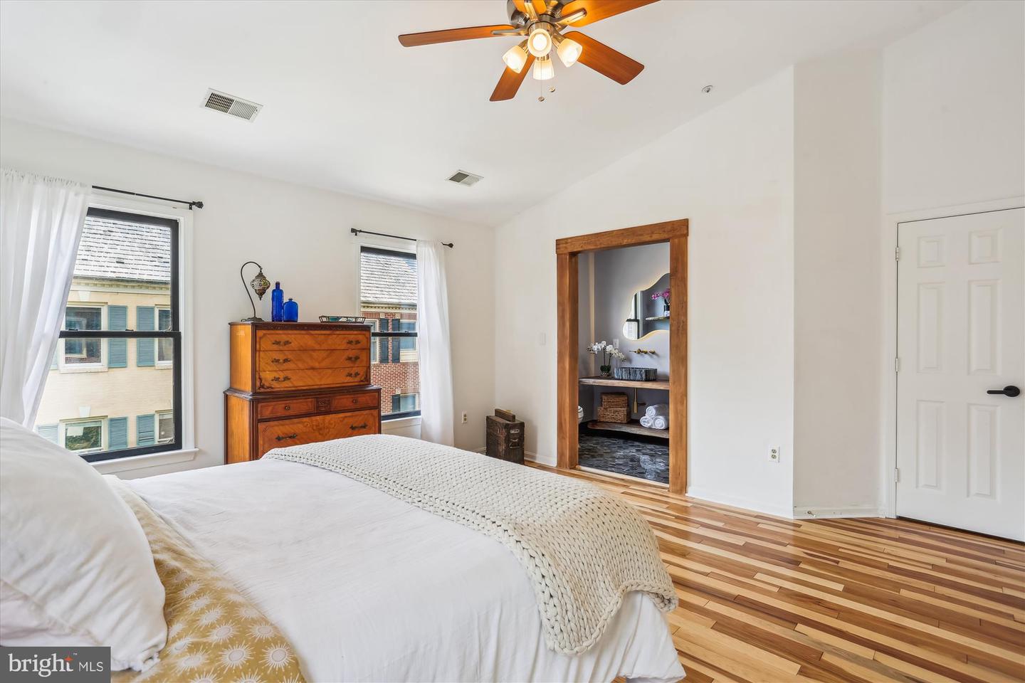 120 Ridgepoint Pl