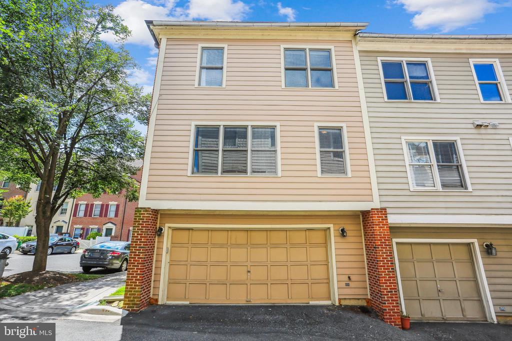 120 Ridgepoint Pl