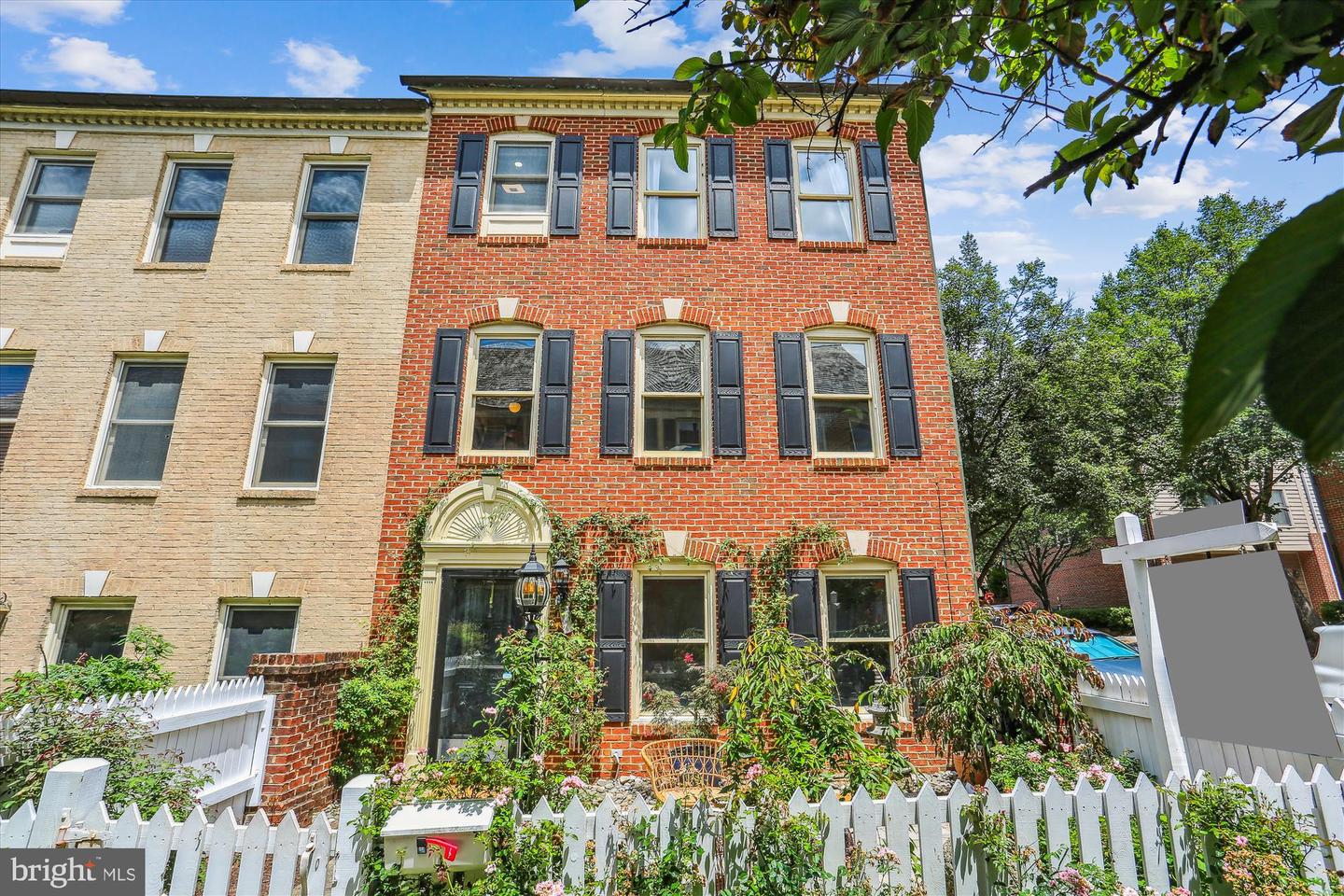 120 Ridgepoint Pl