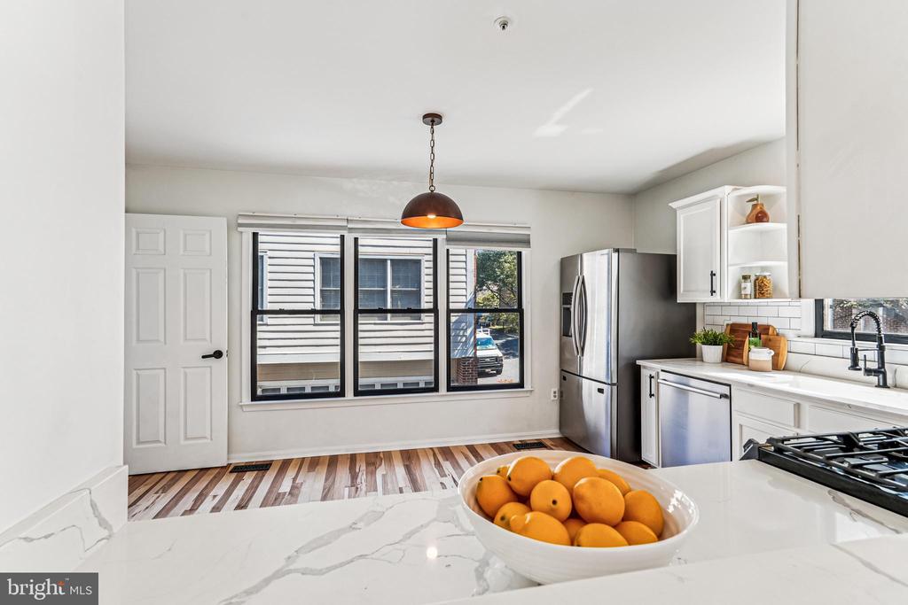 120 Ridgepoint Pl