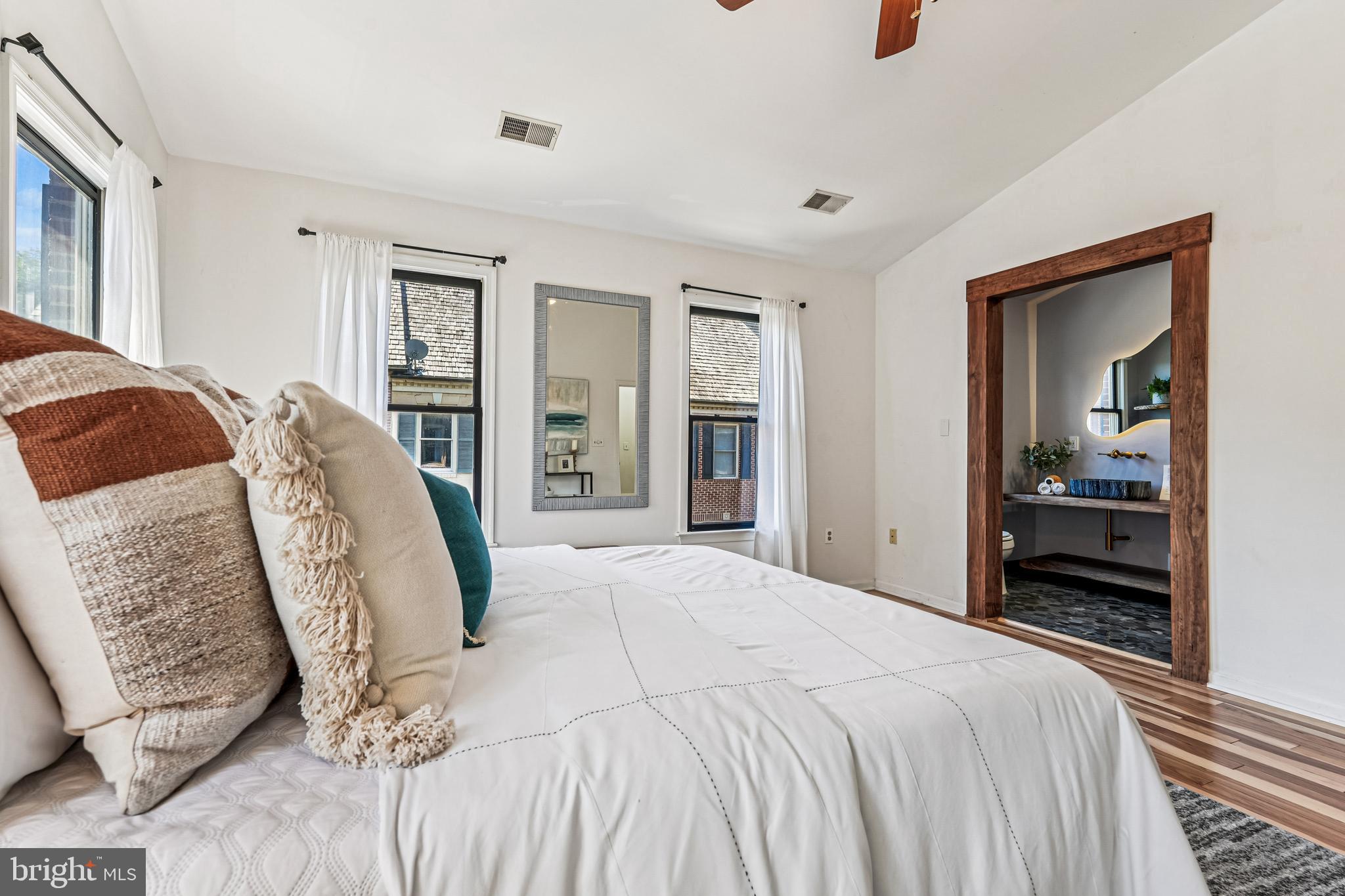 120 Ridgepoint Pl