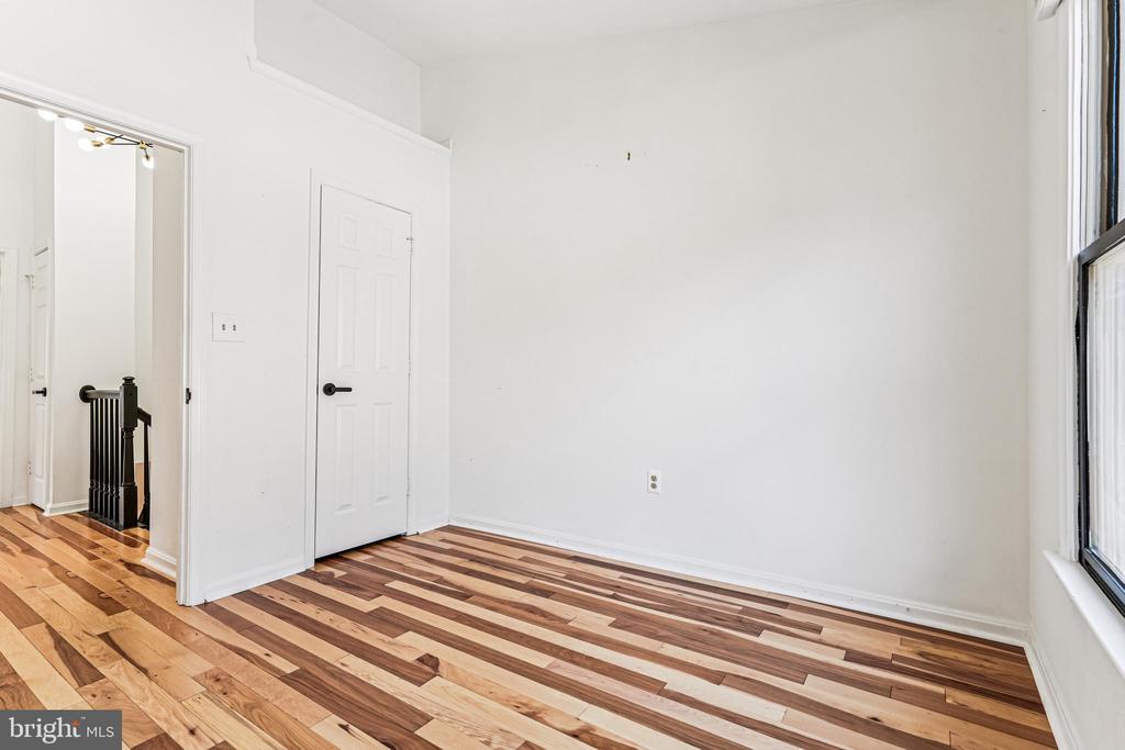 120 Ridgepoint Pl