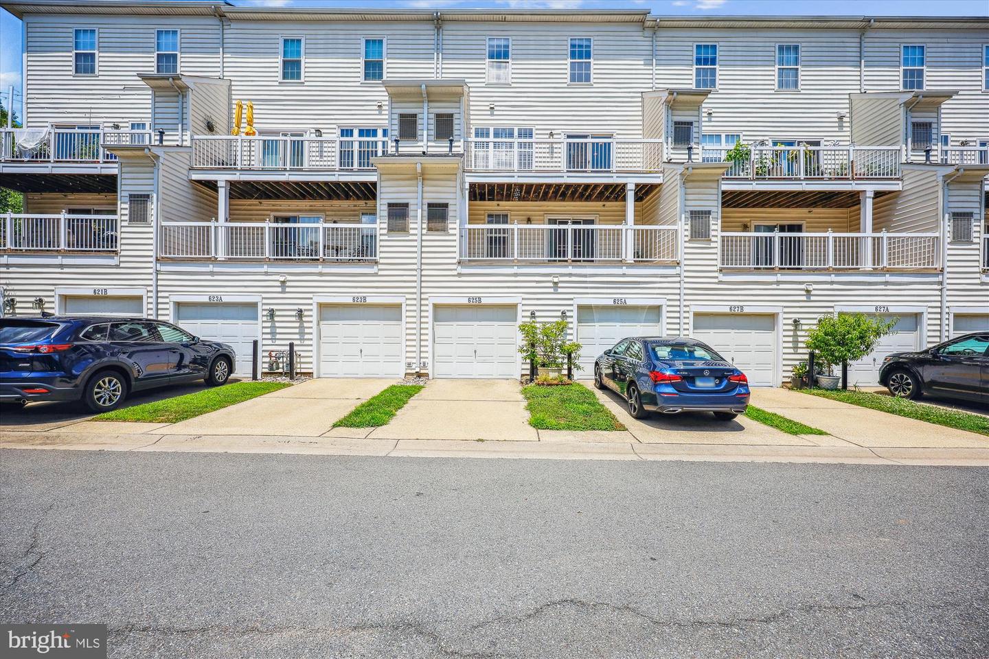 625-B Main St #625-B
