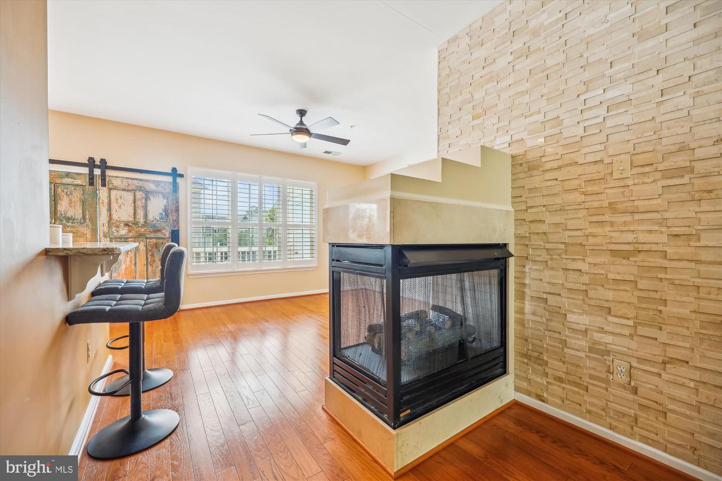 625-B Main St #625-B