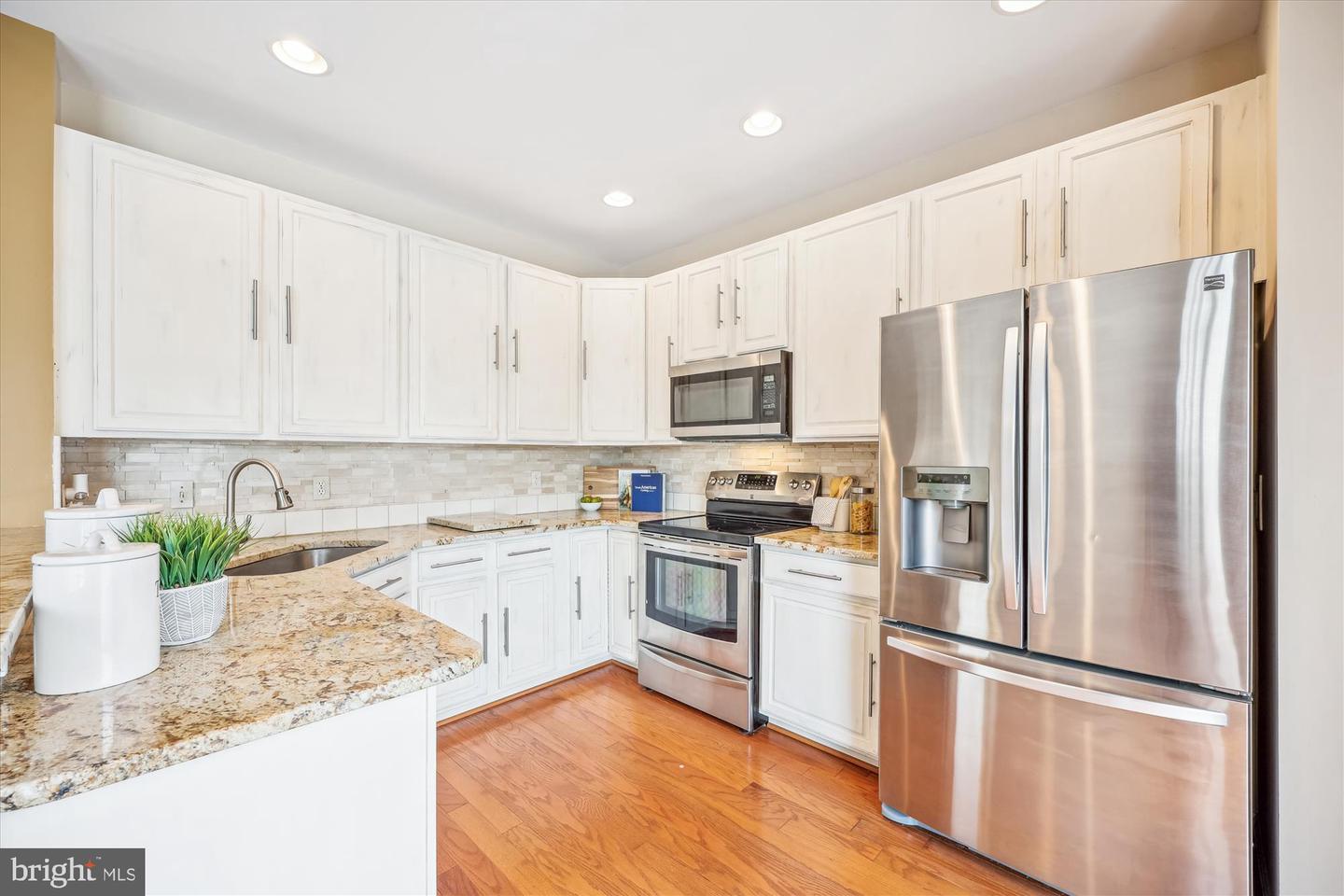 625-B Main St #625-B