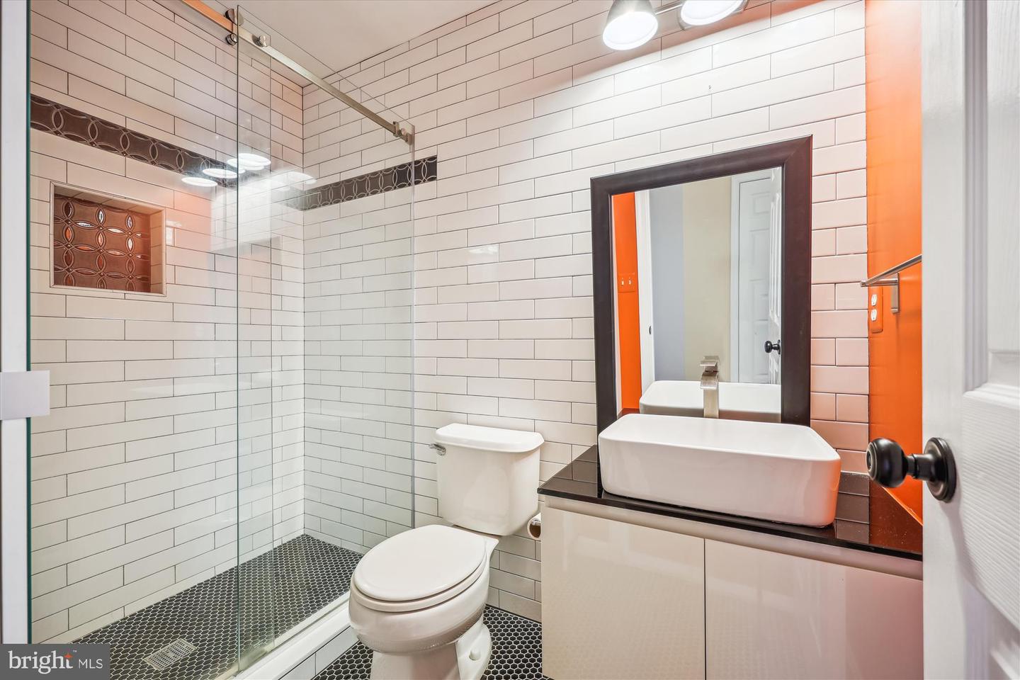 625-B Main St #625-B