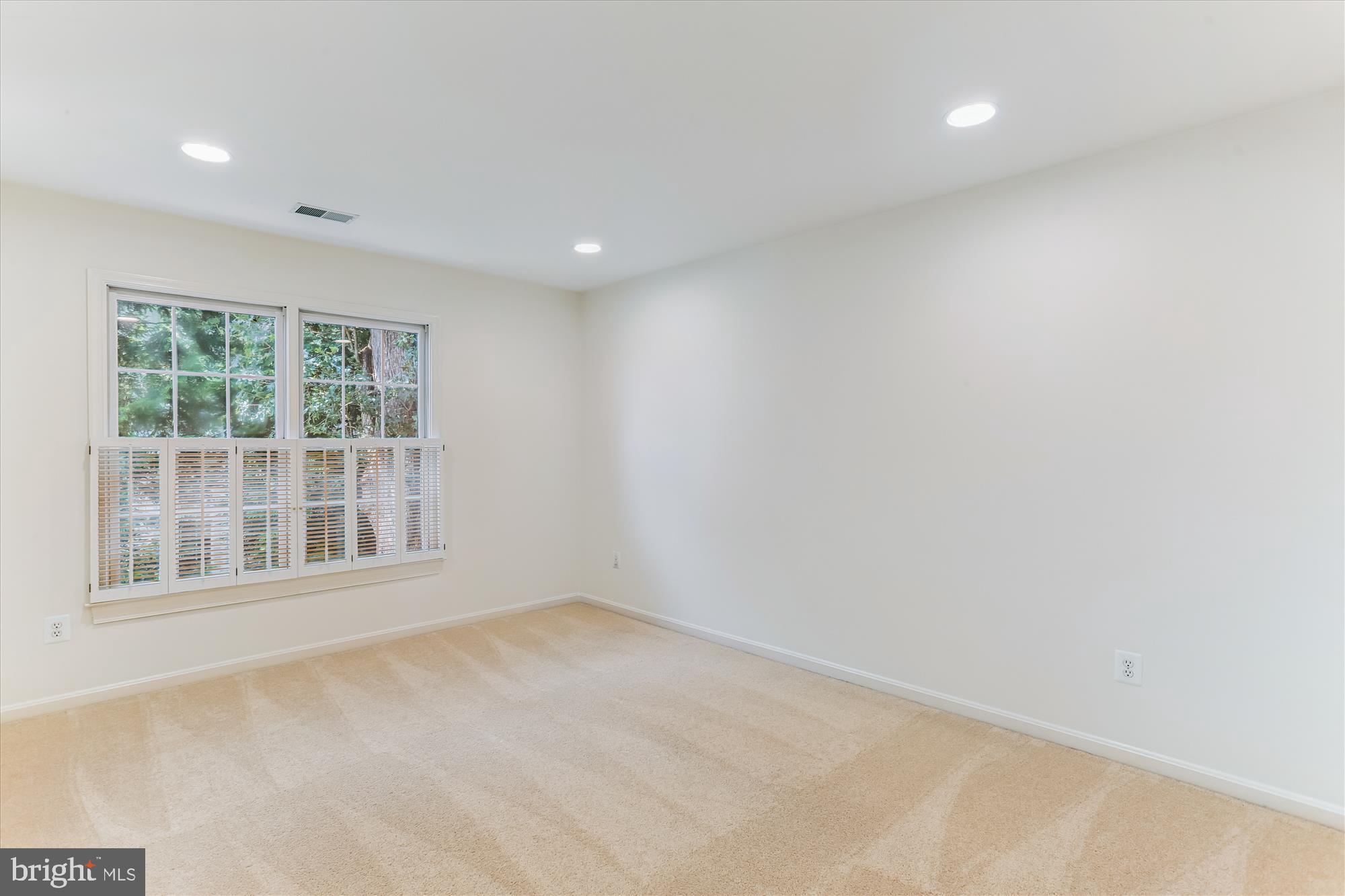 403 Kent Oaks Way