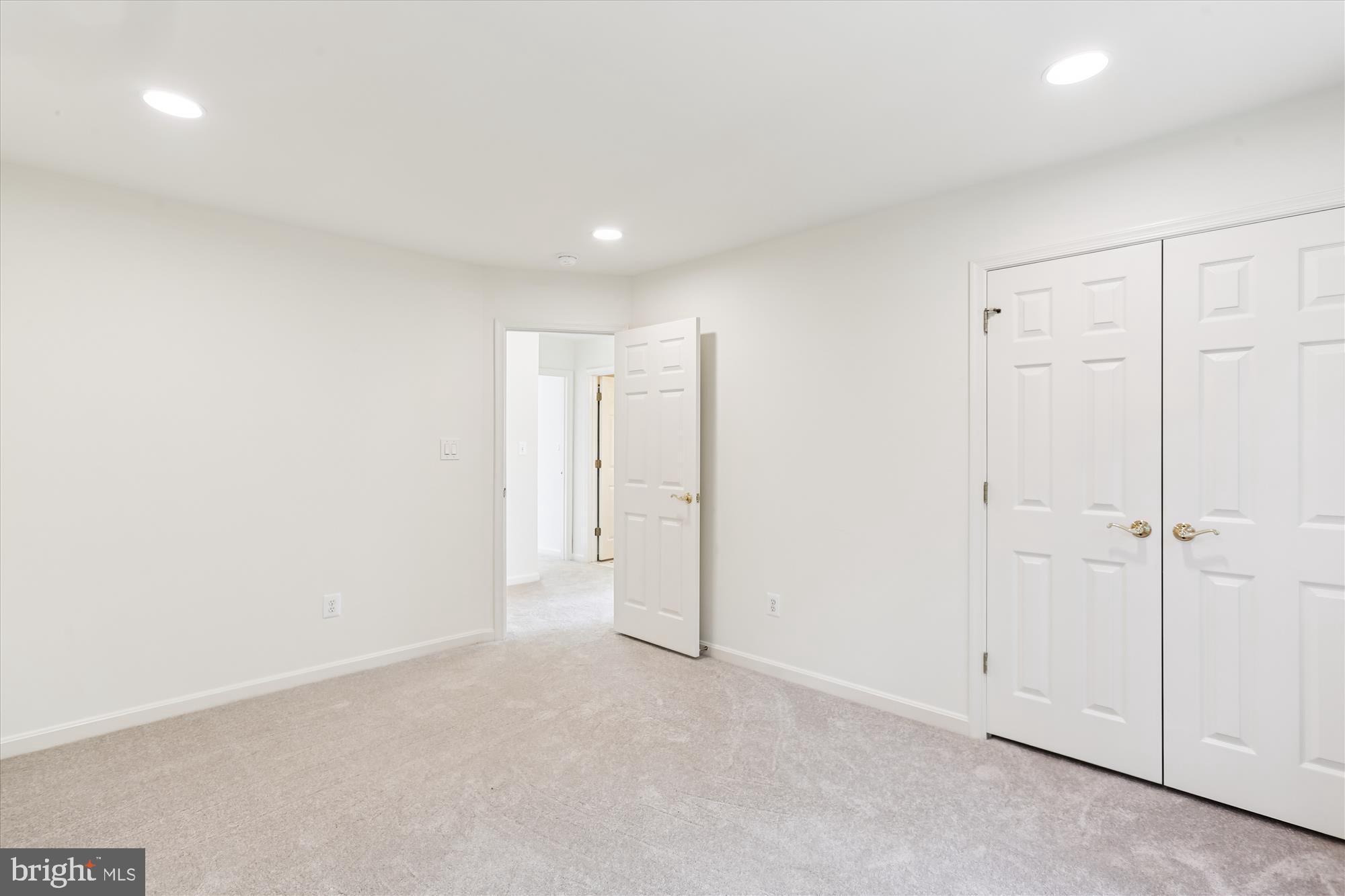 403 Kent Oaks Way