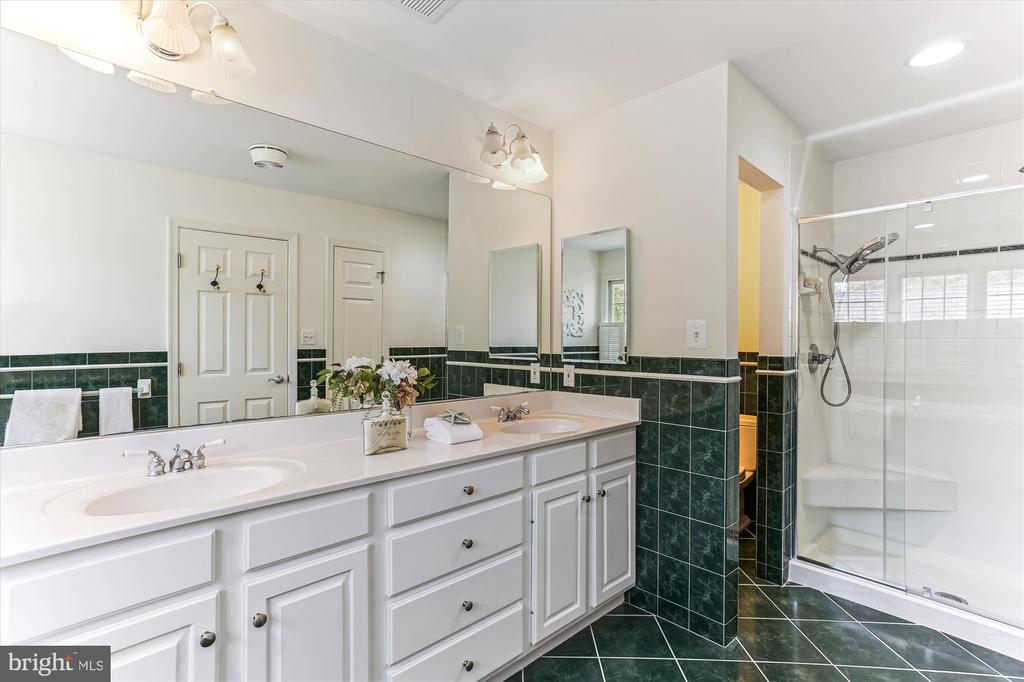 403 Kent Oaks Way